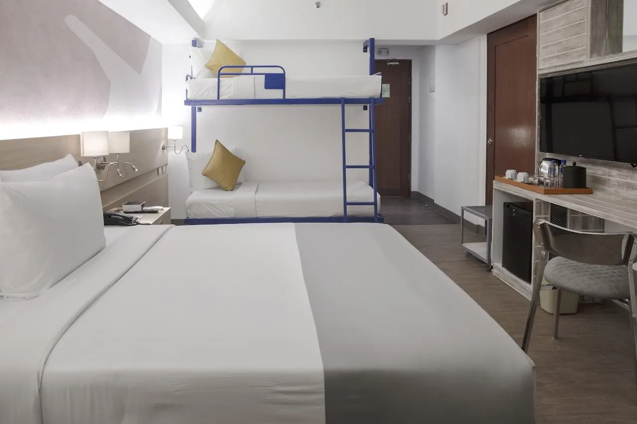 Tryp By Wyndham Mall Of Asia Manila Hotel 3*,